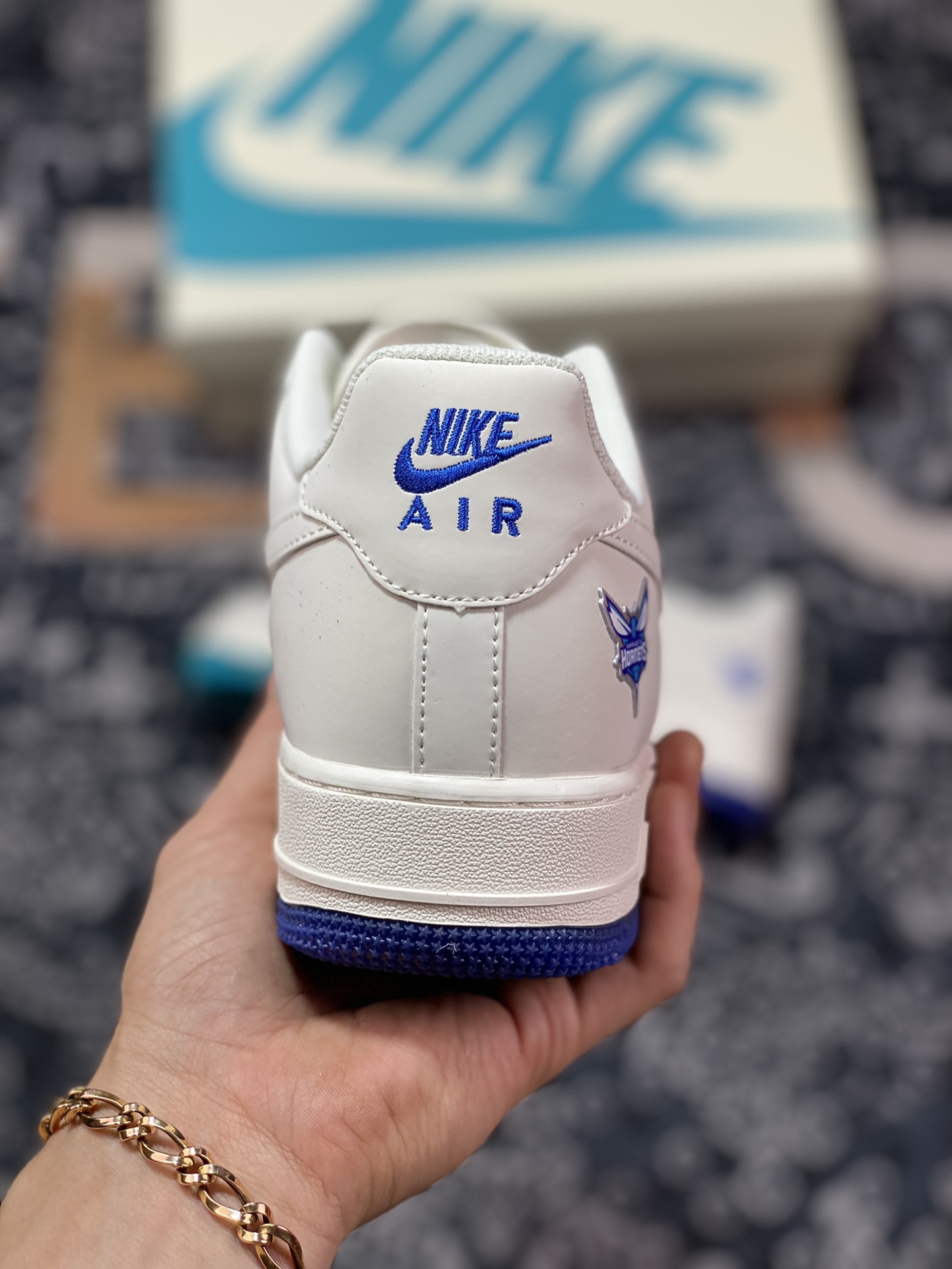 260 Nike Air Force 1’07 Low QS”Sail/Blue/Charlotte Hornets”空军一号QP5698-901