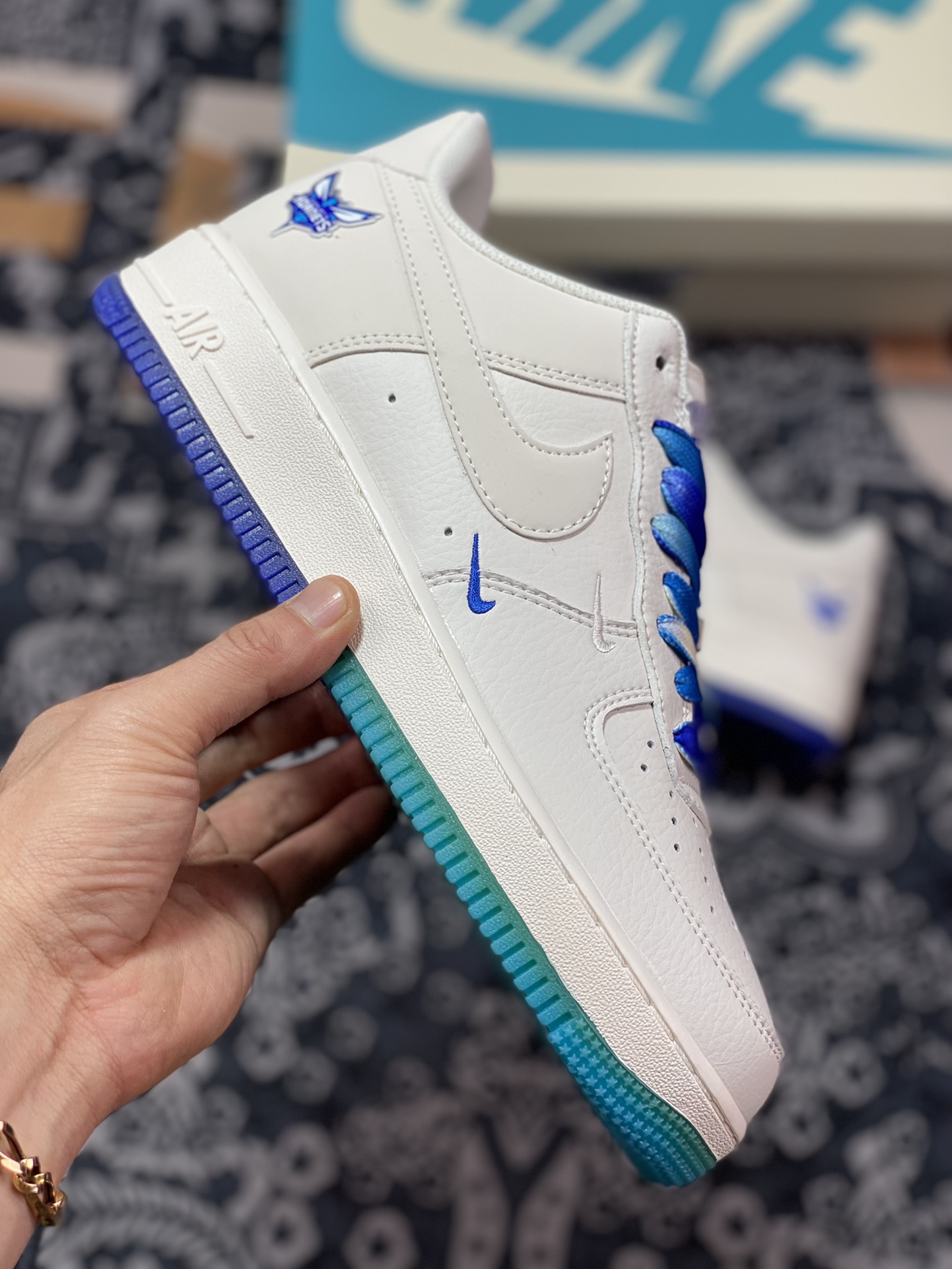 260 Nike Air Force 1’07 Low QS”Sail/Blue/Charlotte Hornets”空军一号QP5698-901
