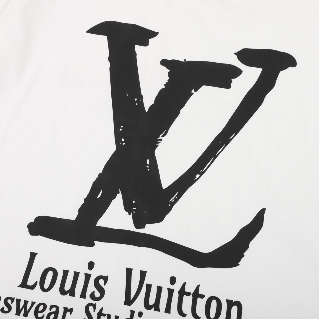 160 Louis Vuitton/路易威登 经典大V后背印花短袖T恤