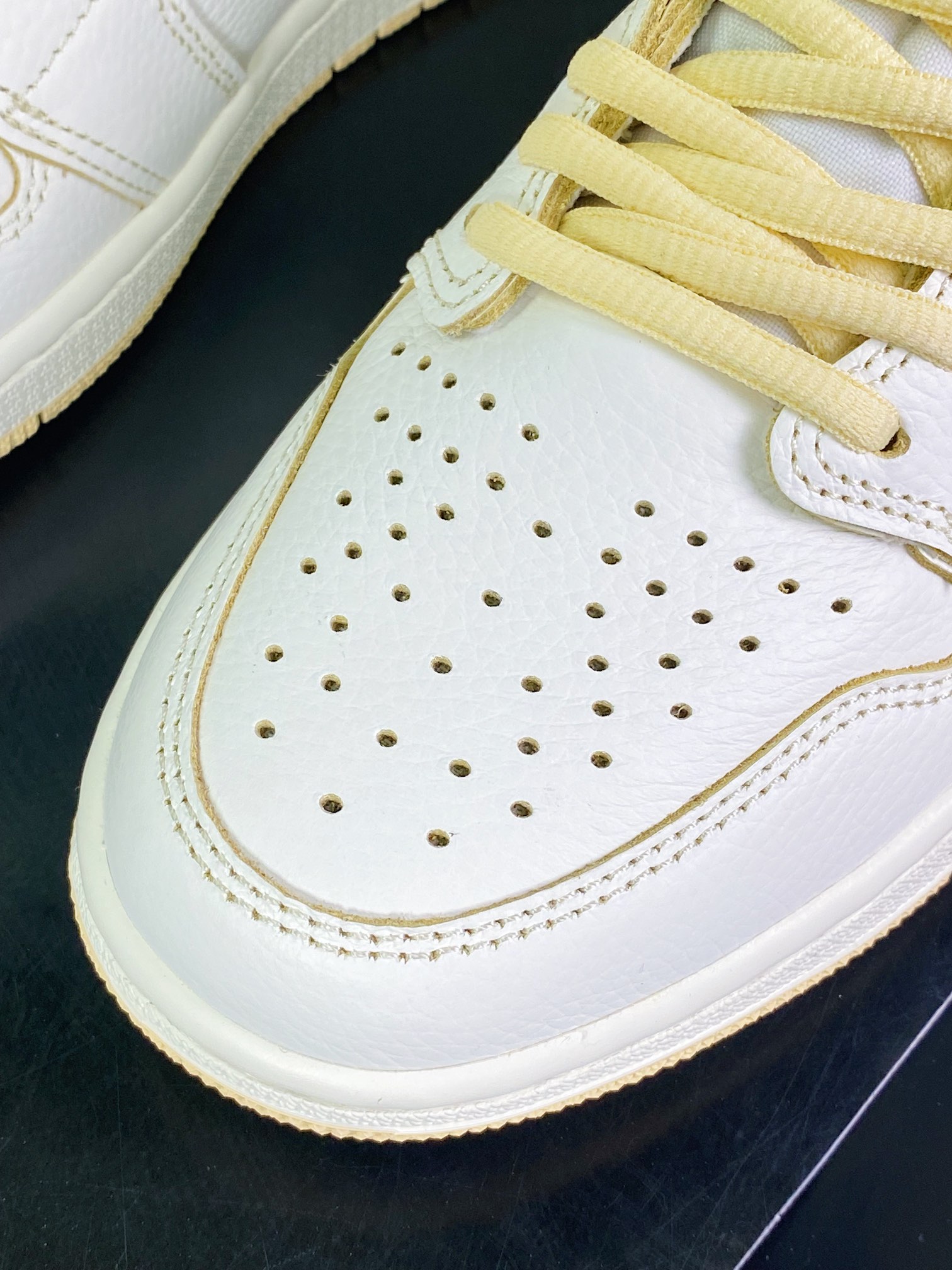 350  Air Jordan 1 Retro High OG Craft”Vibrations of Naija”AJ1代篮球鞋FD8631-100