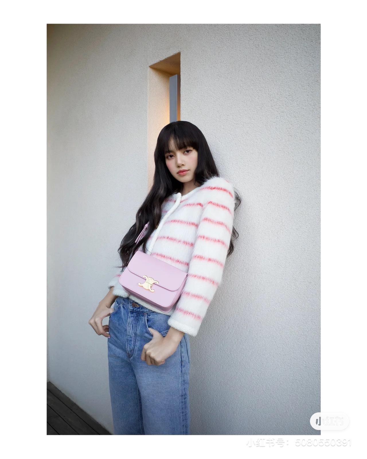 NO:207143,CELINE new products | New Year capsule series CELINE new year capsule series TEEN TRIOMHE handbag TRIOMHE locks show texture metallic luster Light pink body illuminating leather jacket shape Release modern charm, Celine, celine, celine, jackets & coats19860909CELINE新品|新年胶囊系列 CELINE新年胶囊系列TEEN TRIOMHE手袋 TRIOMHE锁扣展现质感金属光泽 浅粉包身点亮皮革夹克造型 释放摩登魅力,赛琳celine,celine,celine,jackets & coats,Bag