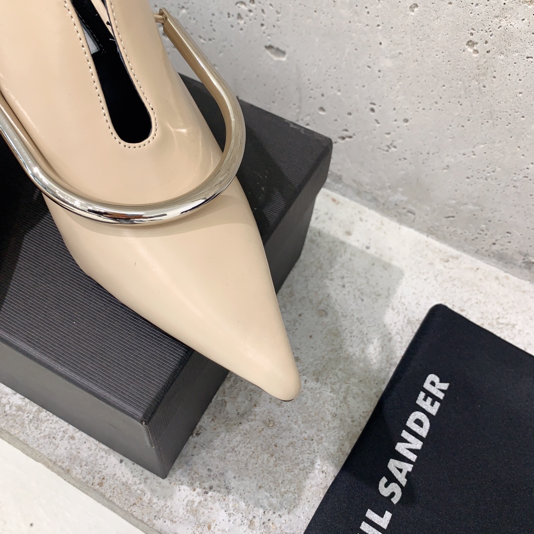 “Jil Sander 2023 Collection: Elegant French Style Ballet Shoes” - 图片 6