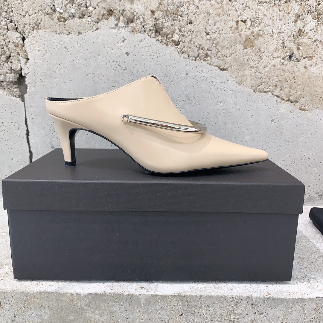 “Jil Sander 2023 Collection: Elegant French Style Ballet Shoes” - 图片 3