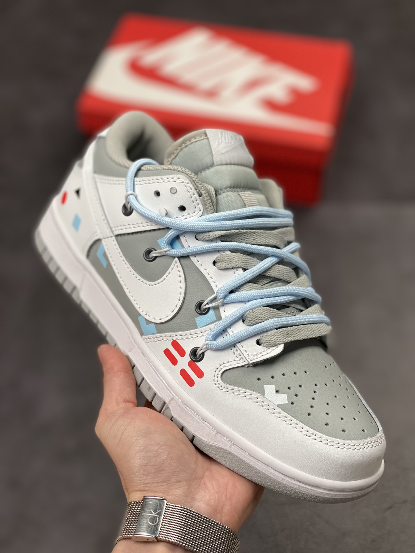 200 NIKE SB Dunk Low 白灰蓝绑带 DJ6188-003