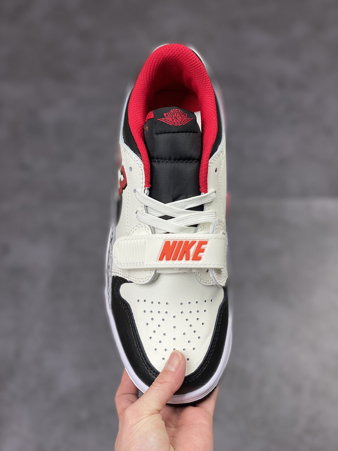 200 Air Jordan Legacy 312 Low 有着交错结合的设计FJ7221-101