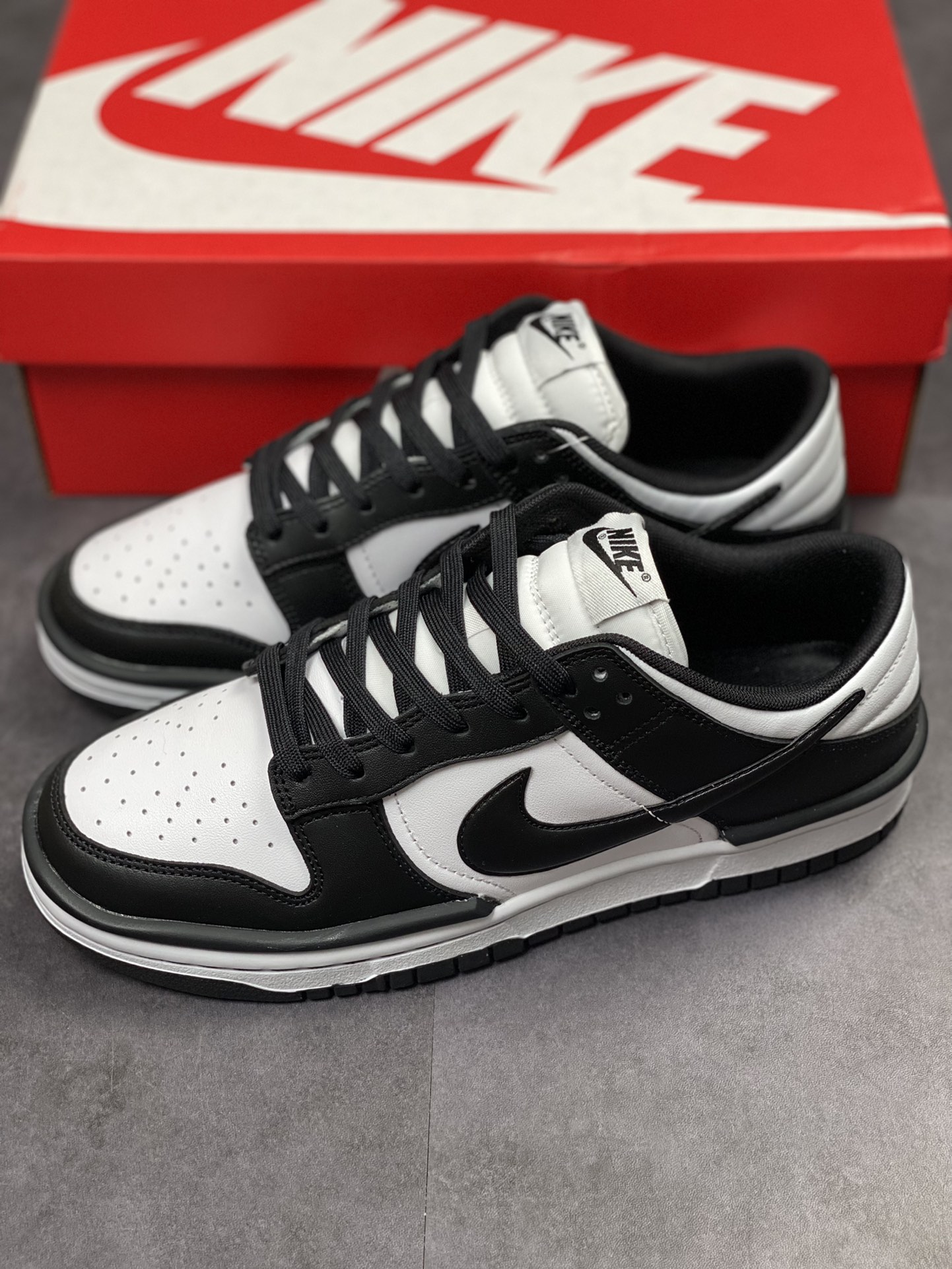 Nike Dunk Low Twist Panda Black and White Panda DZ2794-001