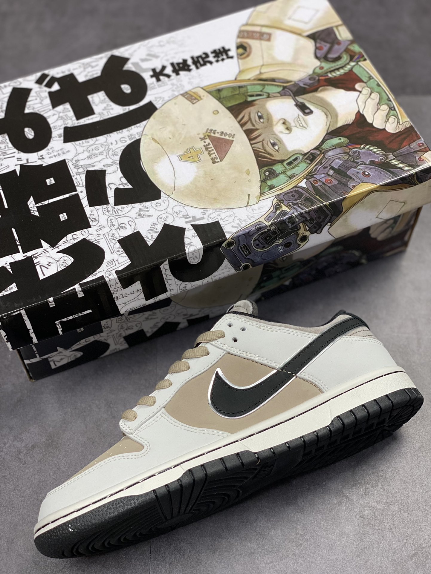 Otomo Katsuhiro x Nike SB Dunk Low ”Steamboy OST” Otomo Katsuhiro LF0039-037