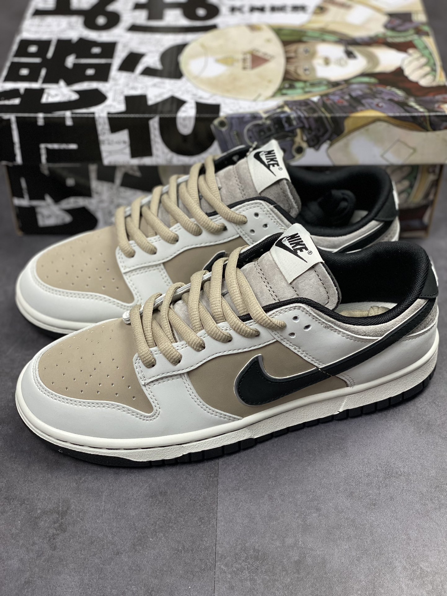 Otomo Katsuhiro x Nike SB Dunk Low ”Steamboy OST” Otomo Katsuhiro LF0039-037