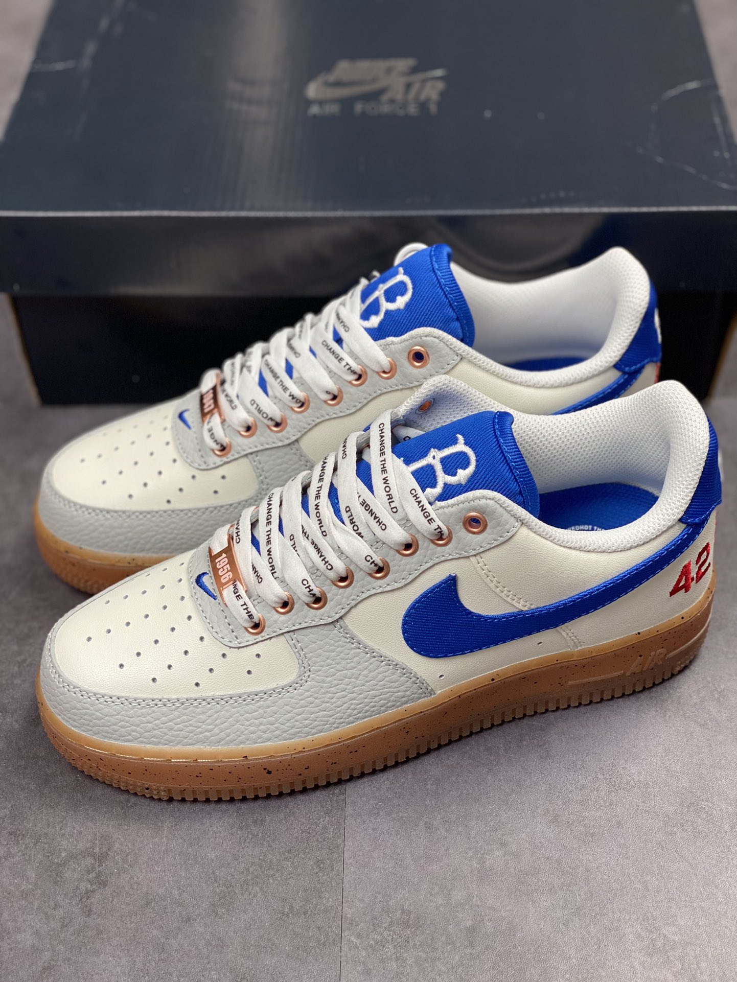 210 Nike Air Force 1 Low 07 白蓝生胶 FN1868-100
