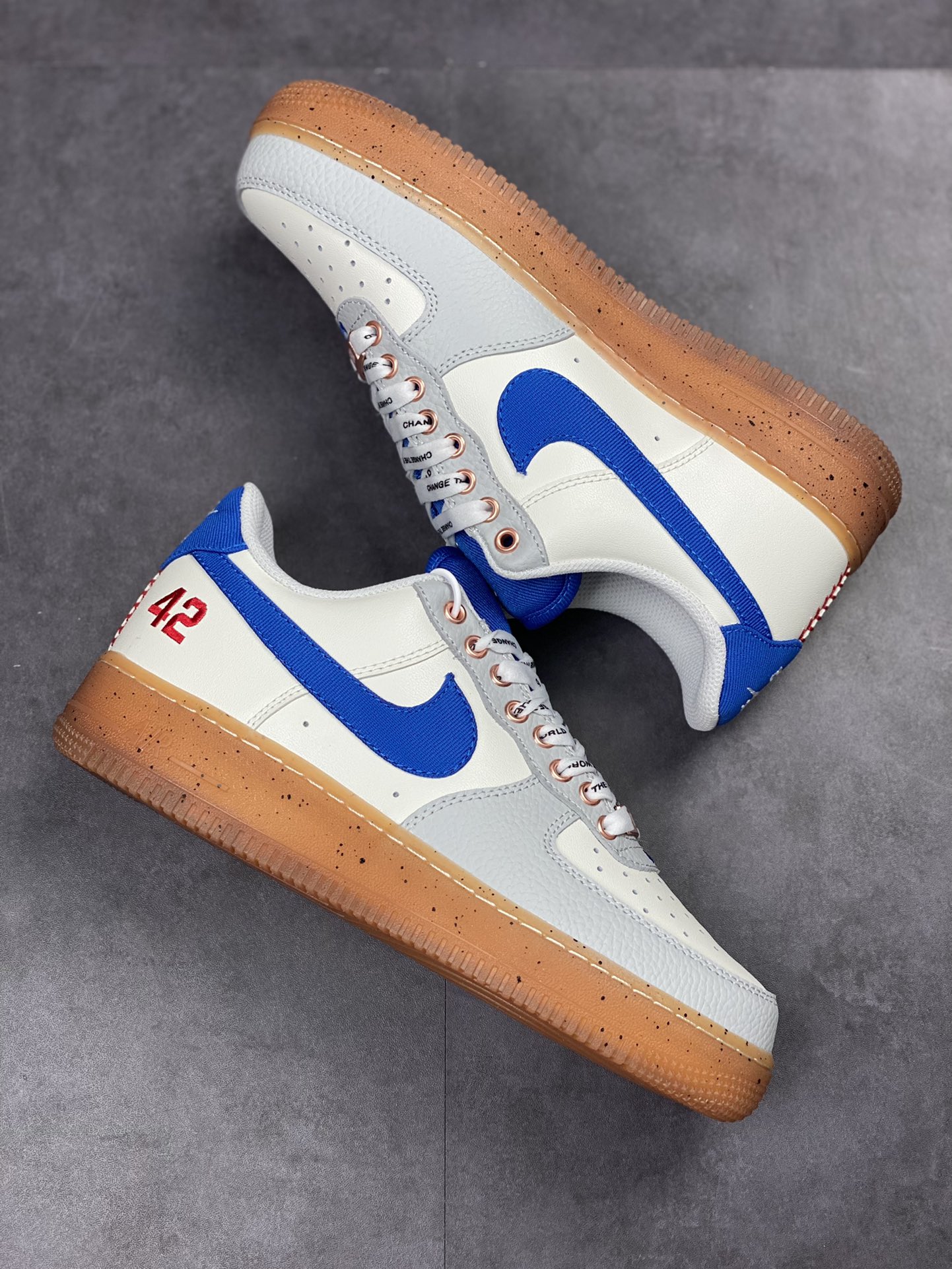 210 Nike Air Force 1 Low 07 白蓝生胶 FN1868-100