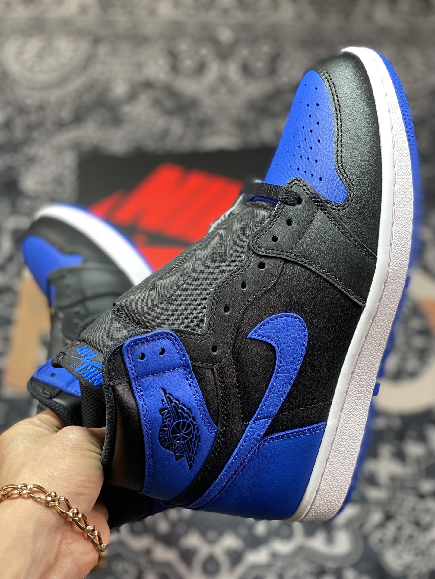 Air Jordan 1 Retro ”Royal” Royal Blue 555088-007-Top High Quatity Cheap Sneakers Fashion Clothing Clothes Bags handbags Shoes of all Brand wholesale With The best Quality And Beautiful Price from China Factory Chinese suppliers wholesaler seller Air Jordan 1 Retro ”Royal” Royal Blue 555088-007