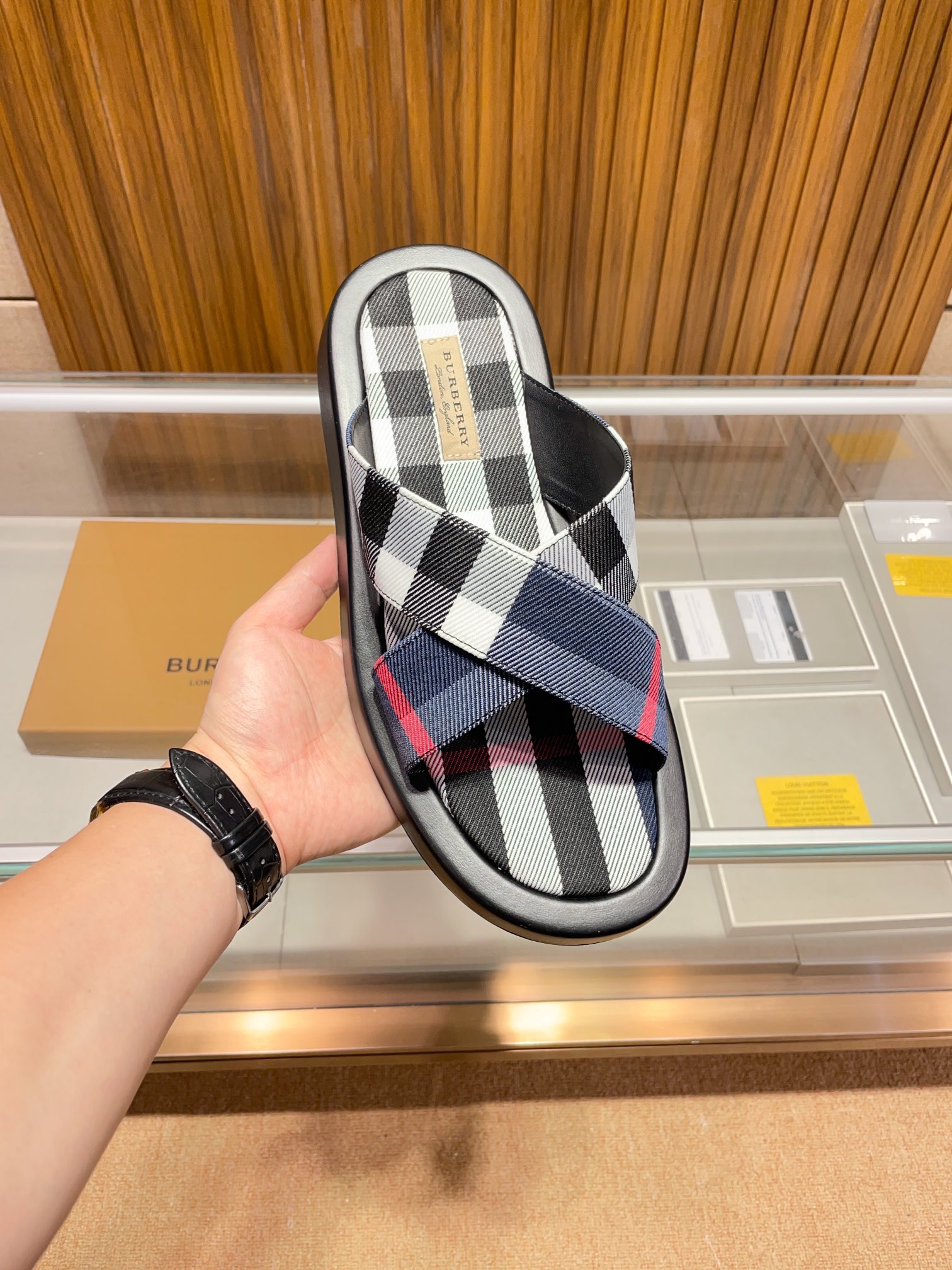 [B familia *] P:.Tamaño: 38 a 45.Burberry zapatillas de los hombres clásicos, boutique de gama alta,