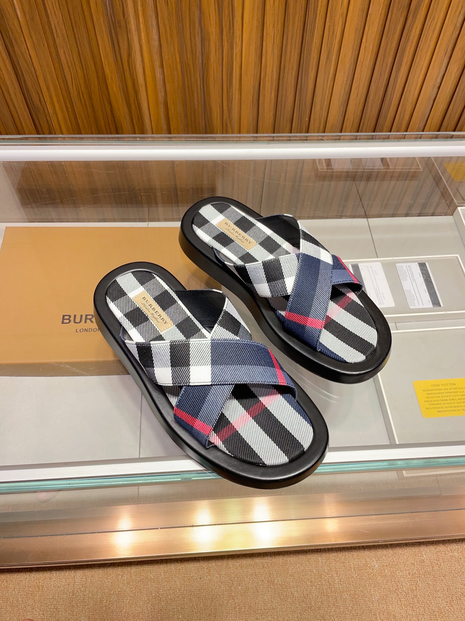 [B familia *] P:.Tamaño: 38 a 45.Burberry zapatillas de los hombres clásicos, boutique de gama alta,