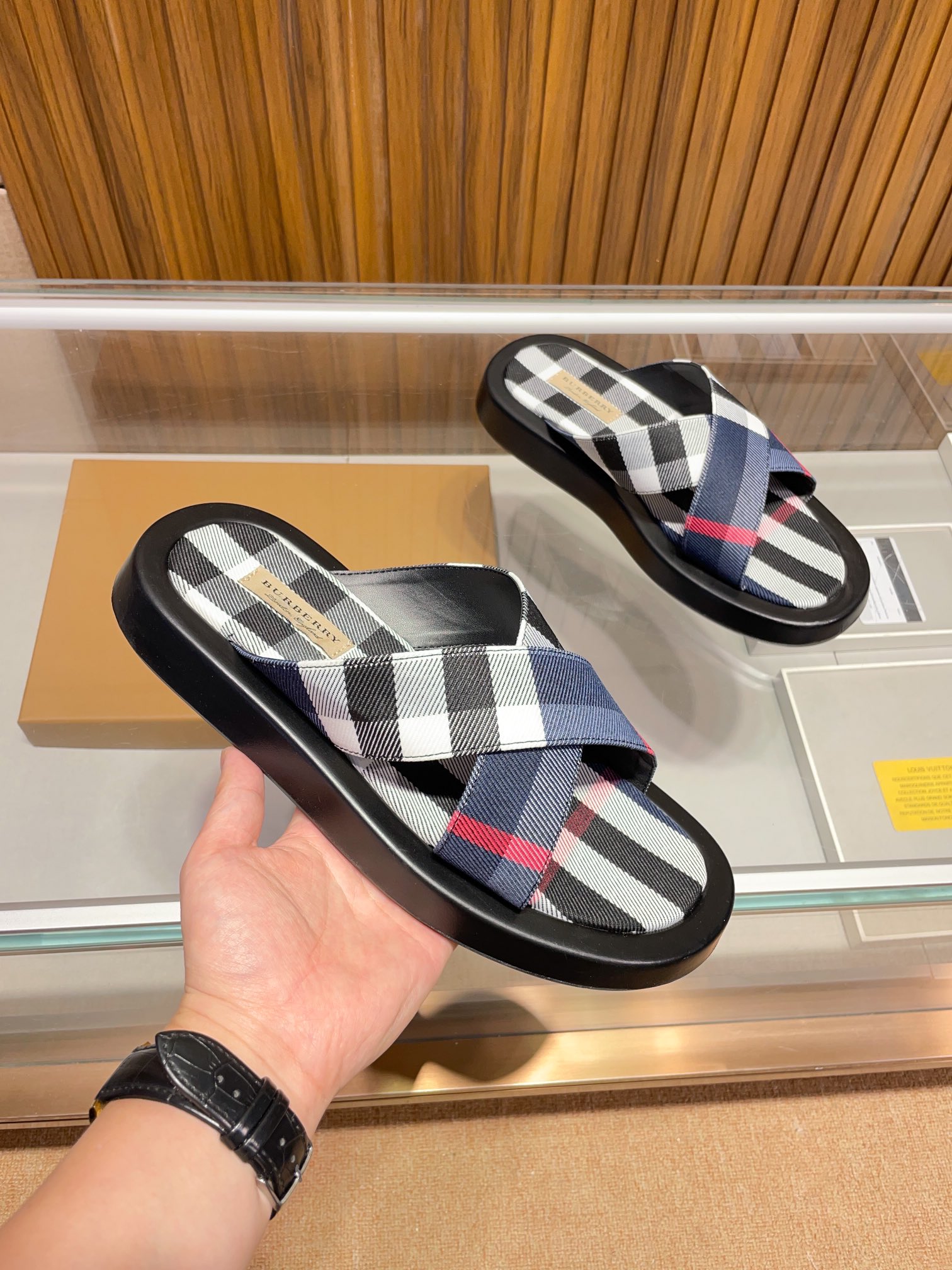 [B familia *] P:.Tamaño: 38 a 45.Burberry zapatillas de los hombres clásicos, boutique de gama alta,