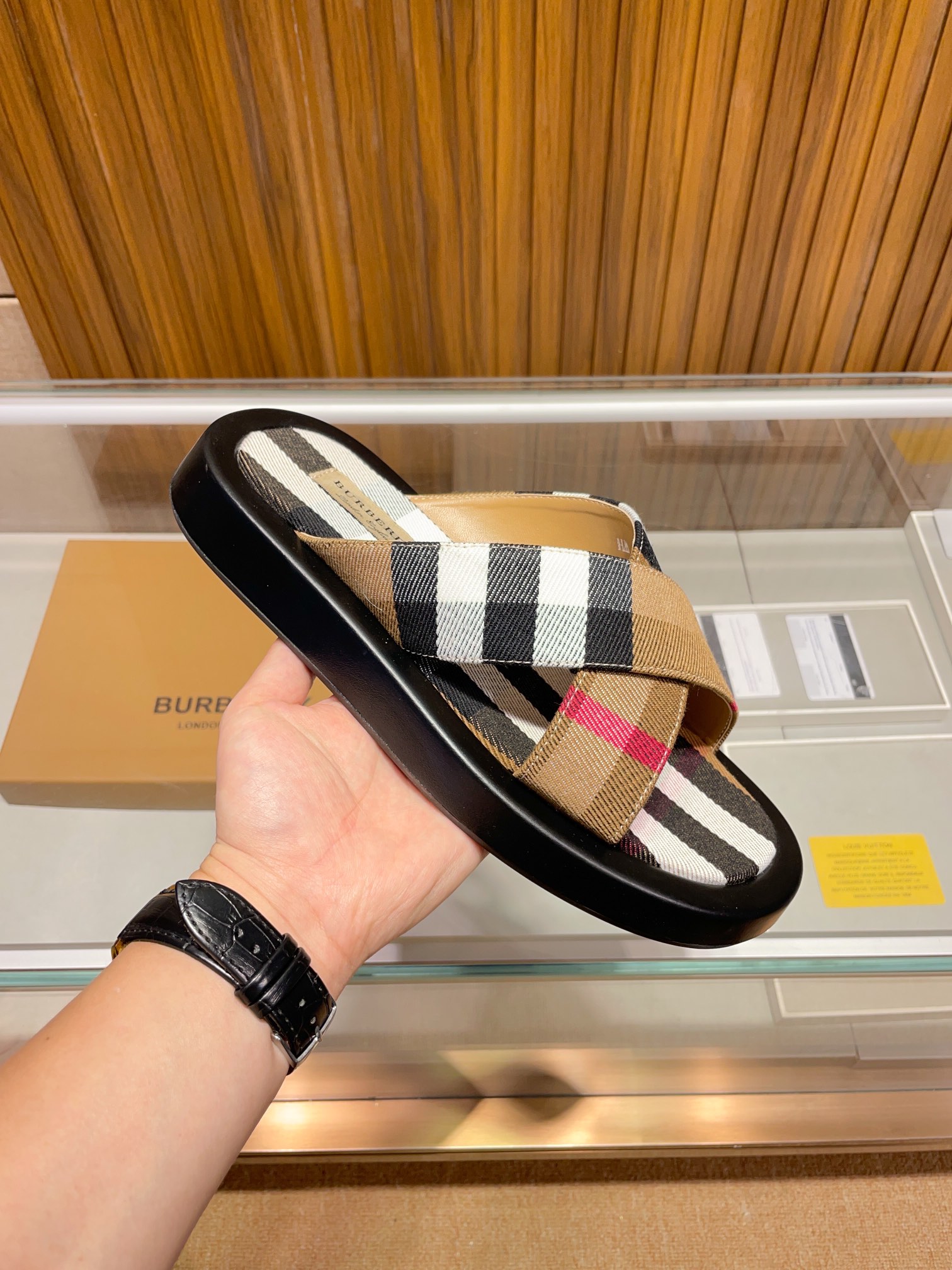 [B familia *] P:.Tamaño: 38 a 45.Burberry zapatillas de los hombres clásicos, boutique de gama alta,