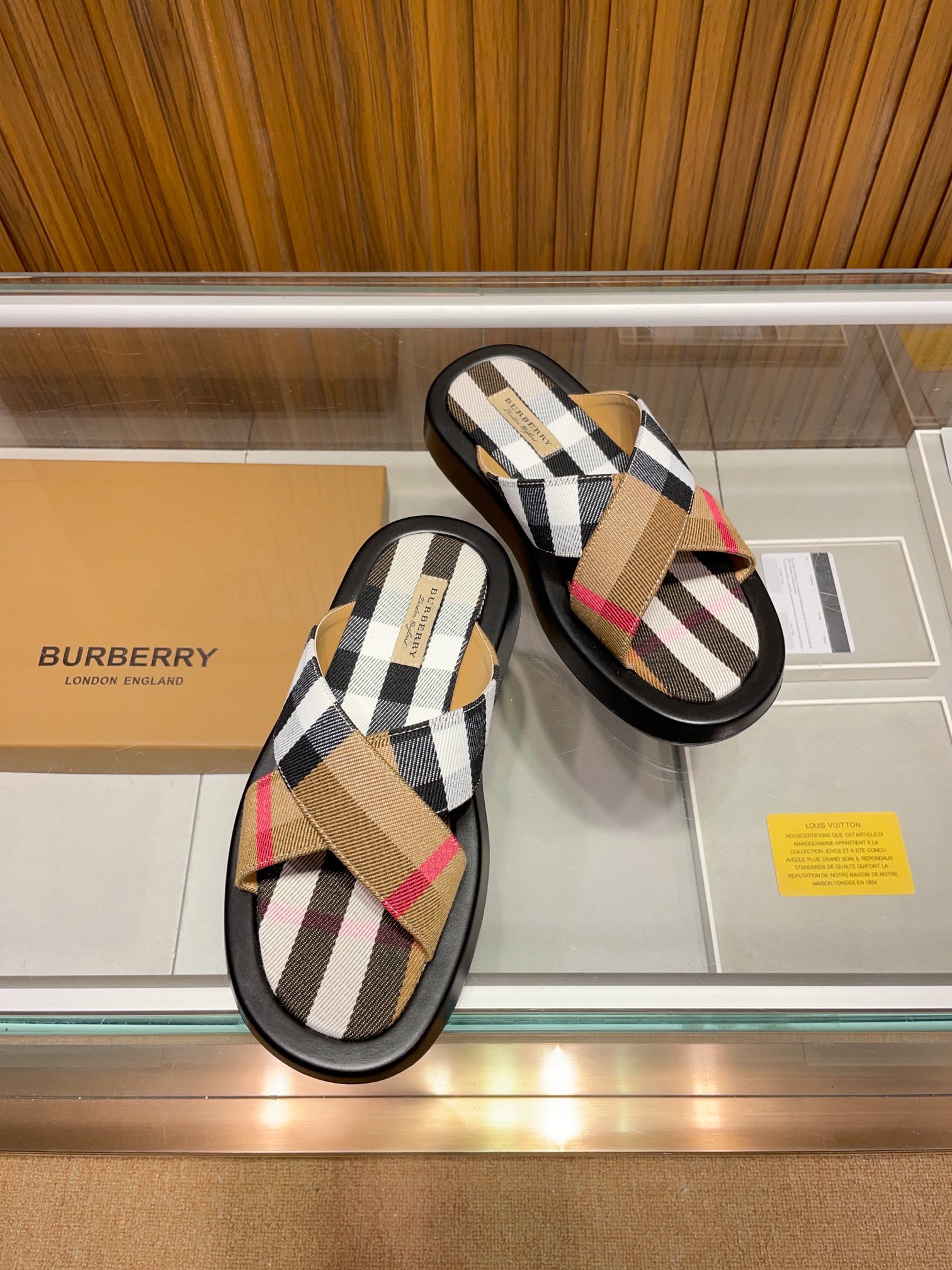 [B familia *] P:.Tamaño: 38 a 45.Burberry zapatillas de los hombres clásicos, boutique de gama alta,