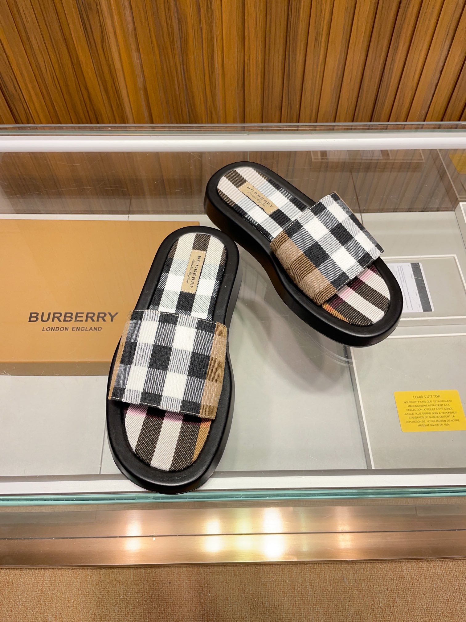 [B familia *] P:.Tamaño: 38 a 45.Burberry zapatillas de los hombres clásicos, boutique de gama alta,