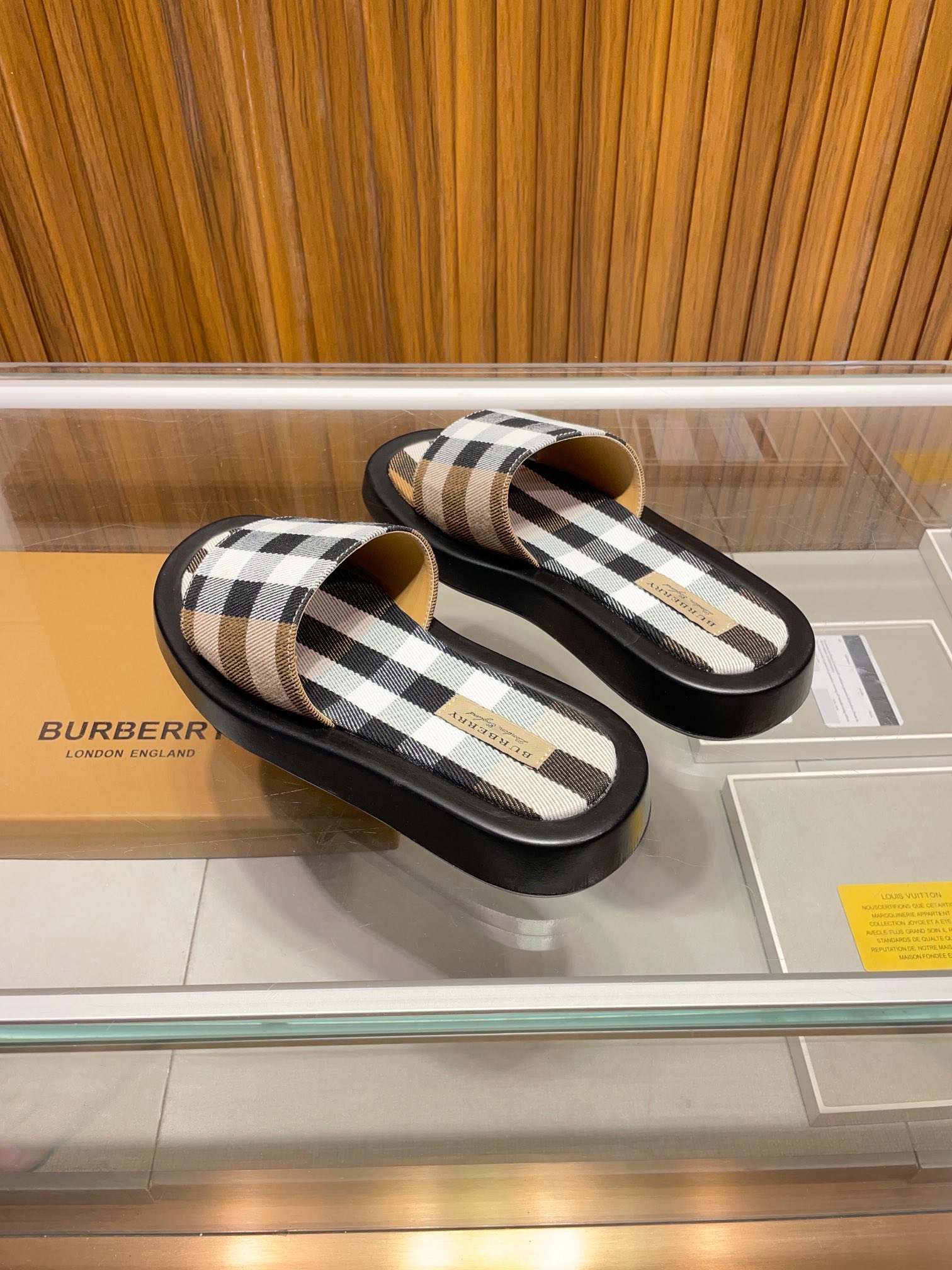 [B familia *] P:.Tamaño: 38 a 45.Burberry zapatillas de los hombres clásicos, boutique de gama alta,