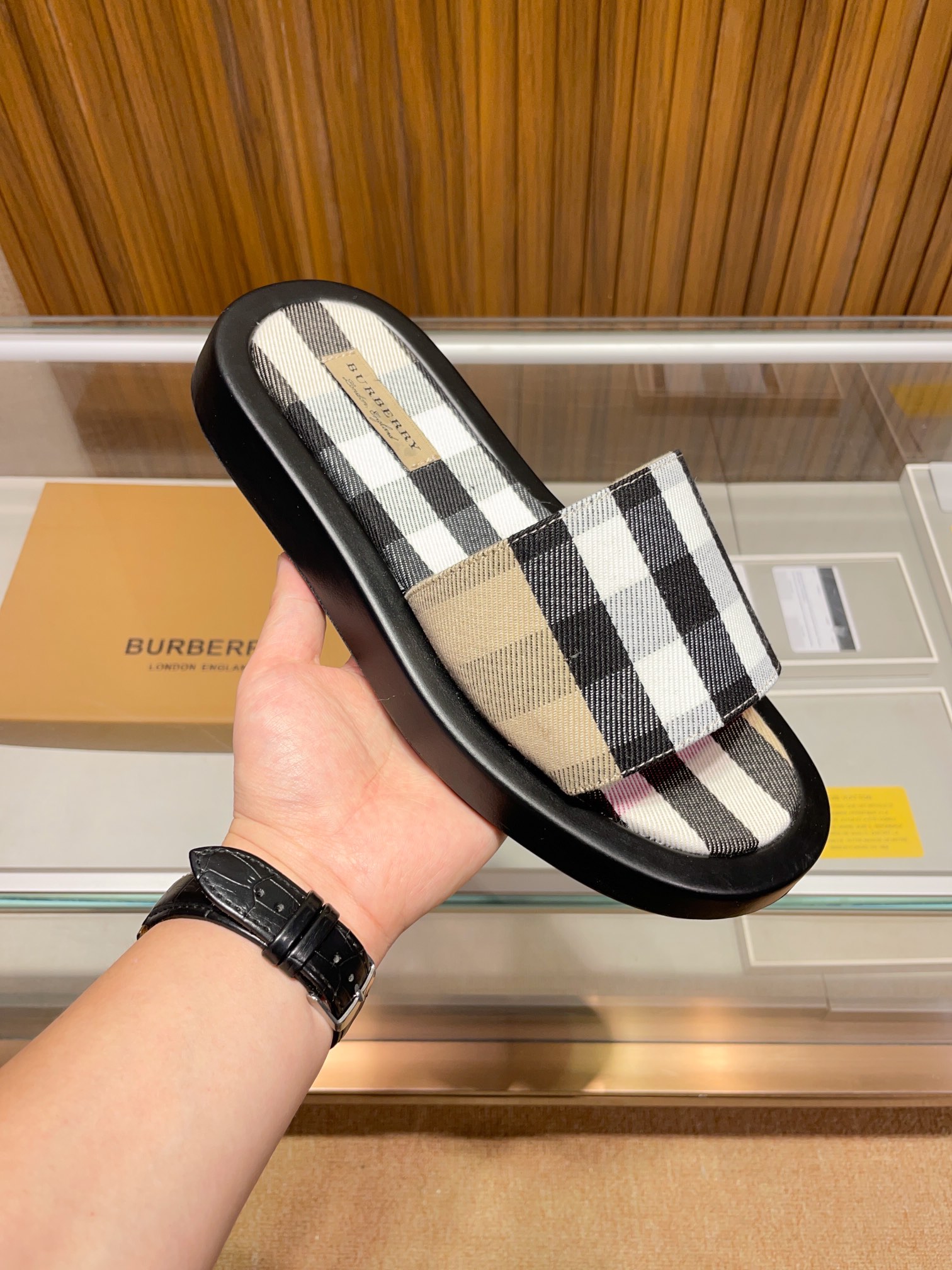 [B familia *] P:.Tamaño: 38 a 45.Burberry zapatillas de los hombres clásicos, boutique de gama alta,