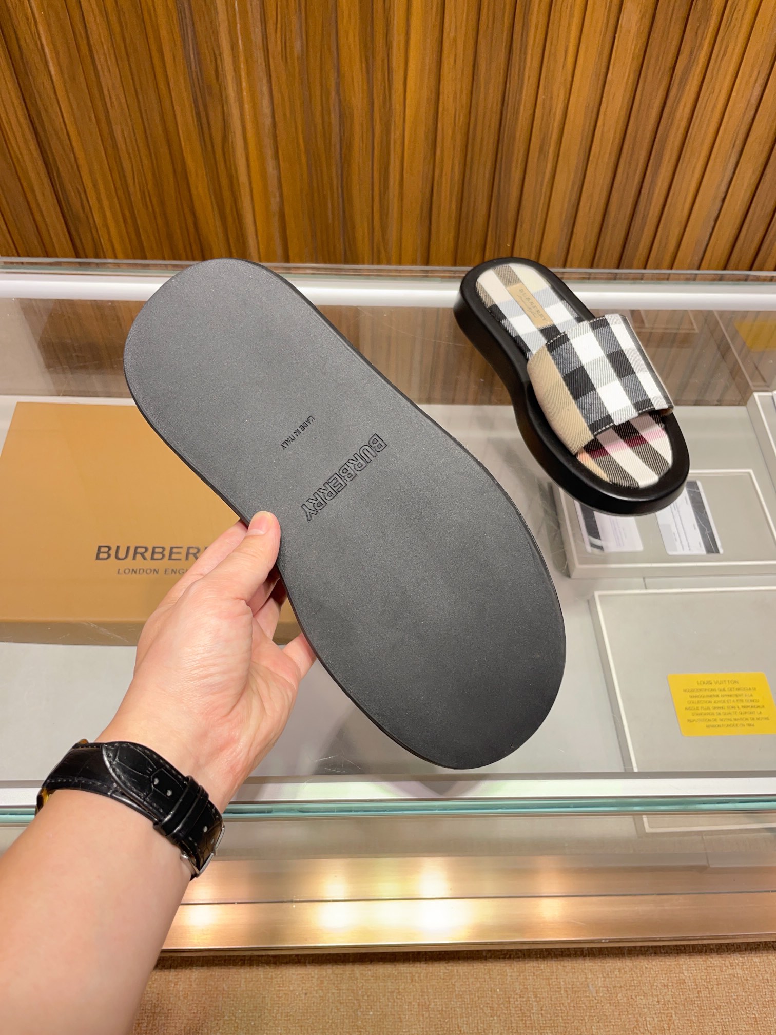 [B familia *] P:.Tamaño: 38 a 45.Burberry zapatillas de los hombres clásicos, boutique de gama alta,
