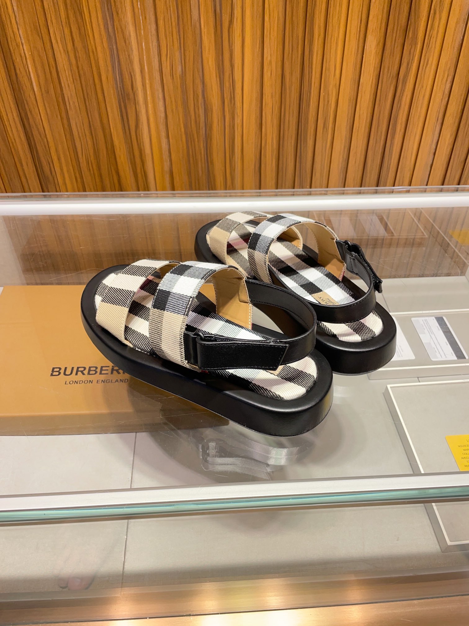 [B familia *] P:.Tamaño: 38 a 45.Burberry zapatillas de los hombres clásicos, boutique de gama alta,