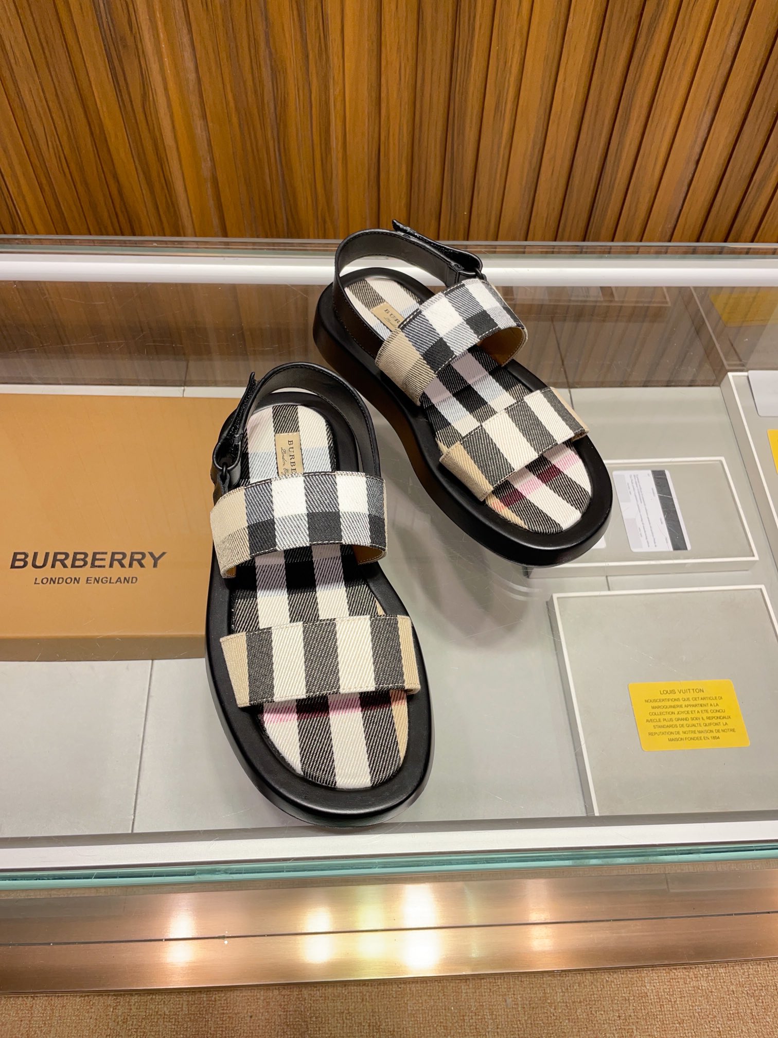 [B familia *] P:.Tamaño: 38 a 45.Burberry zapatillas de los hombres clásicos, boutique de gama alta,