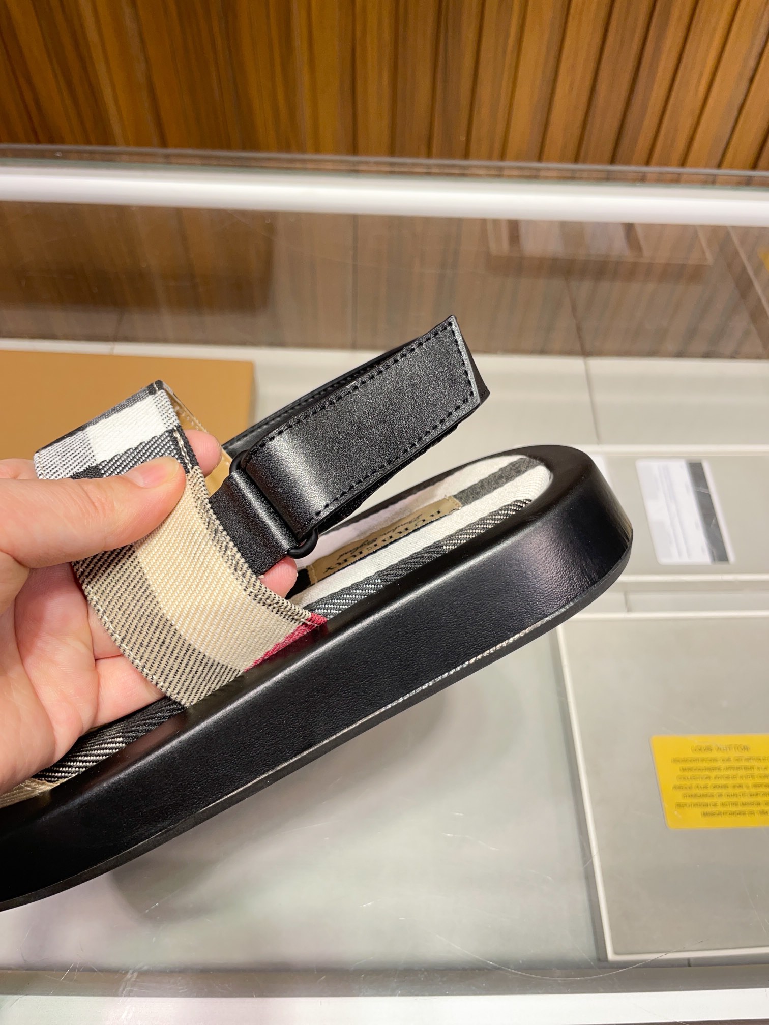 [B familia *] P:.Tamaño: 38 a 45.Burberry zapatillas de los hombres clásicos, boutique de gama alta,