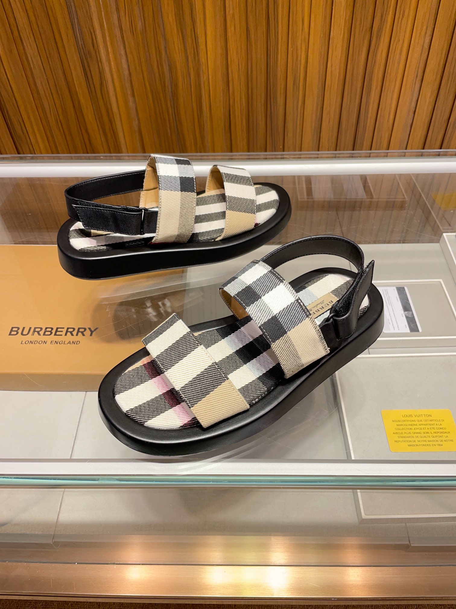 [B familia *] P:.Tamaño: 38 a 45.Burberry zapatillas de los hombres clásicos, boutique de gama alta,