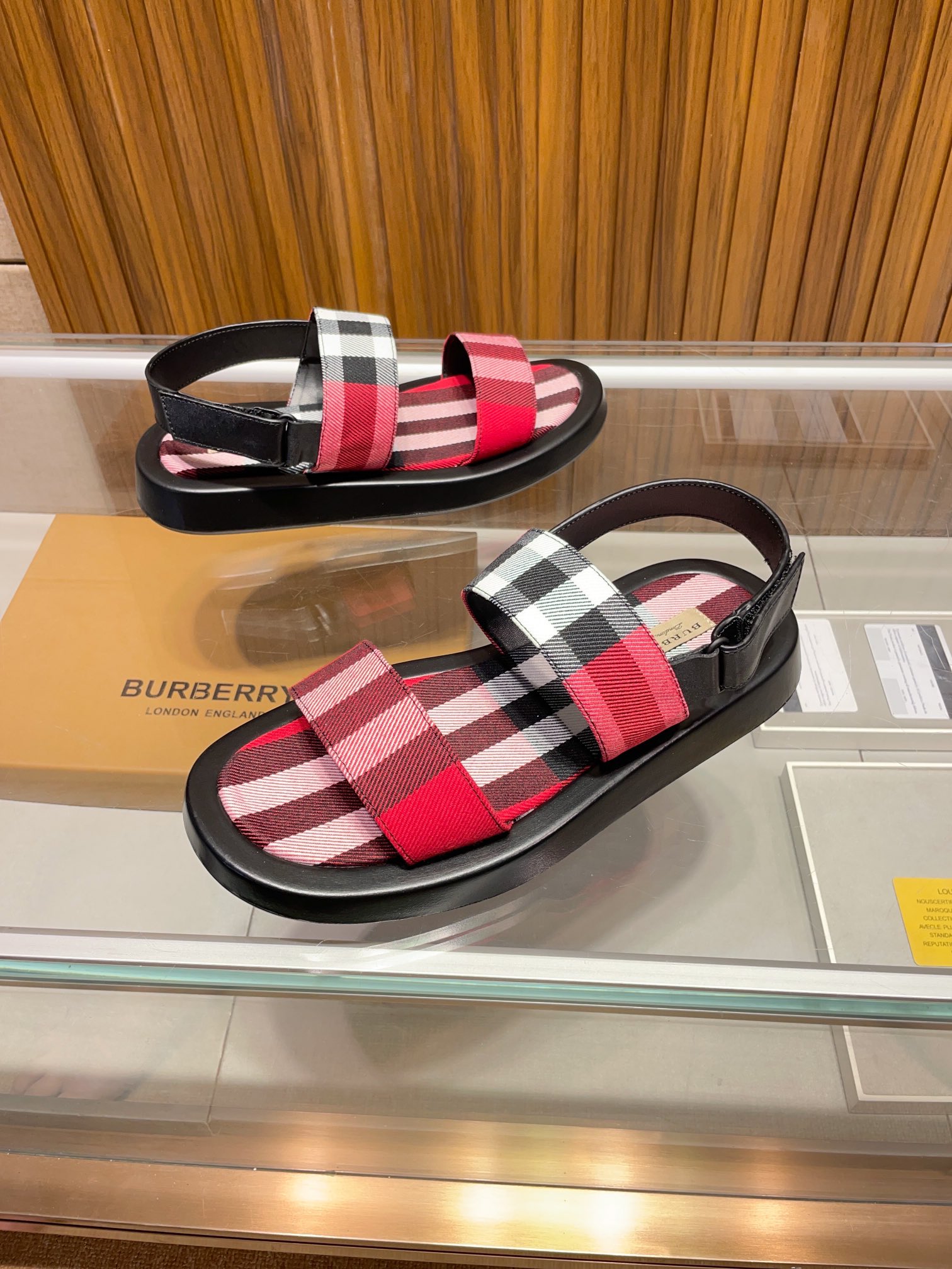 [B familia *] P:.Tamaño: 38 a 45.Burberry zapatillas de los hombres clásicos, boutique de gama alta,