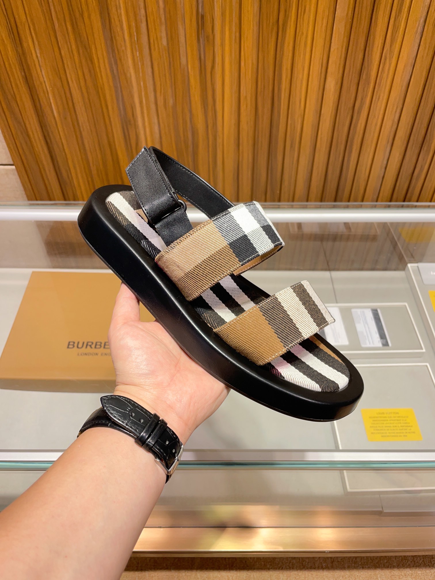[B familia *] P:.Tamaño: 38 a 45.Burberry zapatillas de los hombres clásicos, boutique de gama alta,