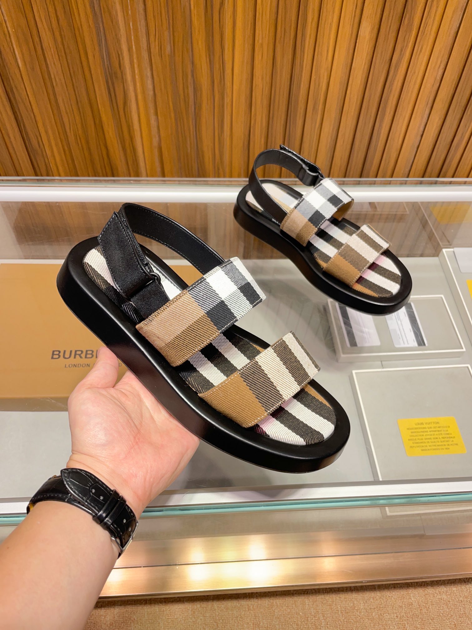 [B familia *] P:.Tamaño: 38 a 45.Burberry zapatillas de los hombres clásicos, boutique de gama alta,