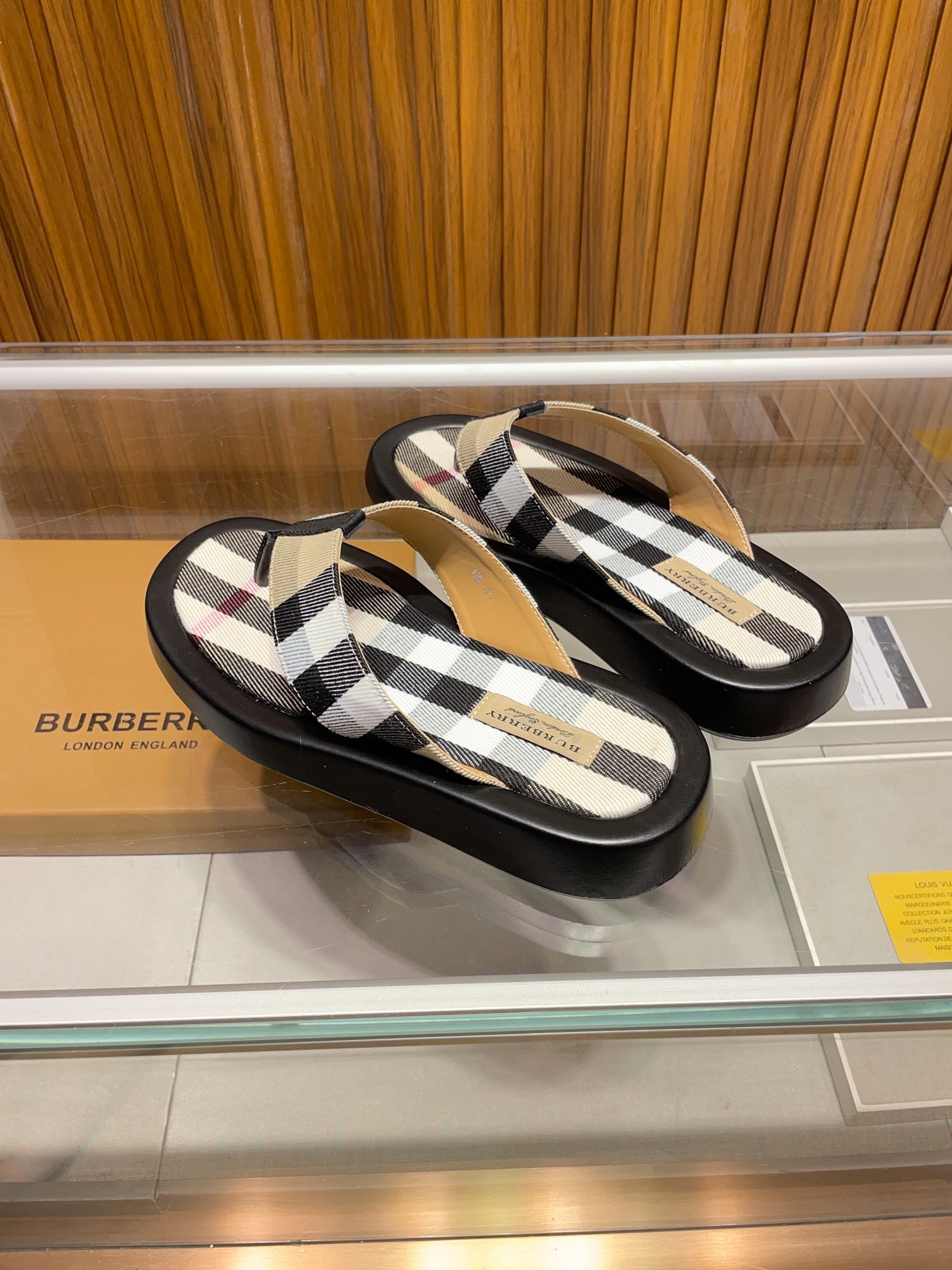 [B familia *] P:.Tamaño: 38 a 45.Burberry zapatillas de los hombres clásicos, boutique de gama alta,
