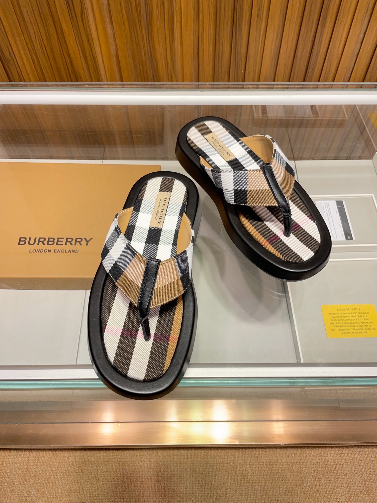 [B familia *] P:.Tamaño: 38 a 45.Burberry zapatillas de los hombres clásicos, boutique de gama alta,