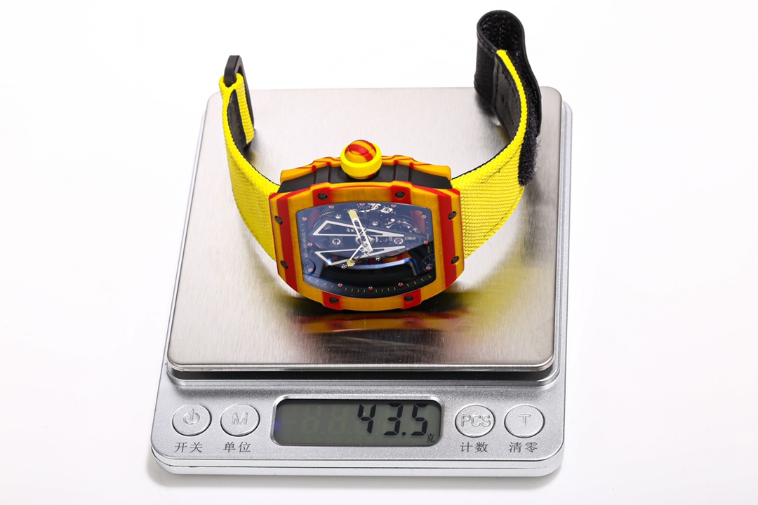 El nuevo lanzamiento de BBR. El rey del peso ligero: reloj Richard Mille Tourbillon (43,5 g)