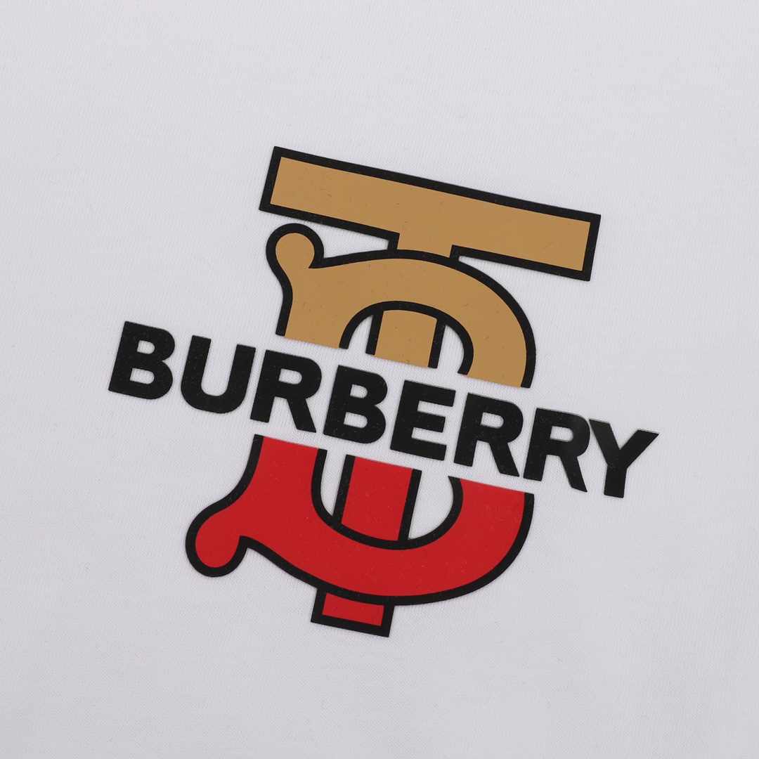 150 BURBERRY/巴宝莉BBR经典TB限定胸口LOGO短袖