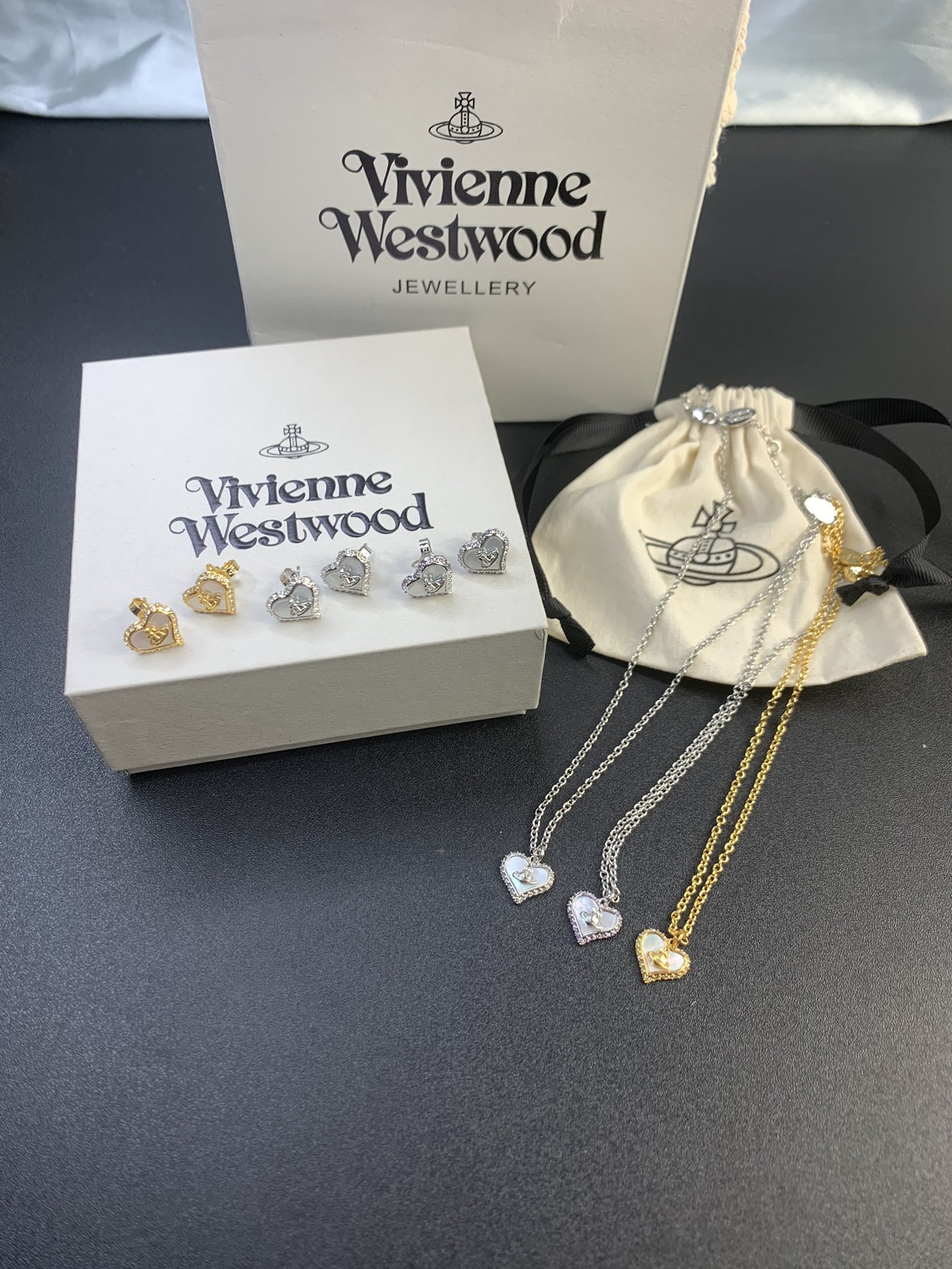 NO:103448,Necklace Queen Mother's Love White Shell Necklace Earrings Series, Purple Diamond White Shell, White Diamond White Shell, Queen Mother's Necklace, Necklace19860909项链 西太后爱心白贝项链耳钉系列,紫钻白贝,白钻白贝都有,西太后项链,necklace,Jewelry