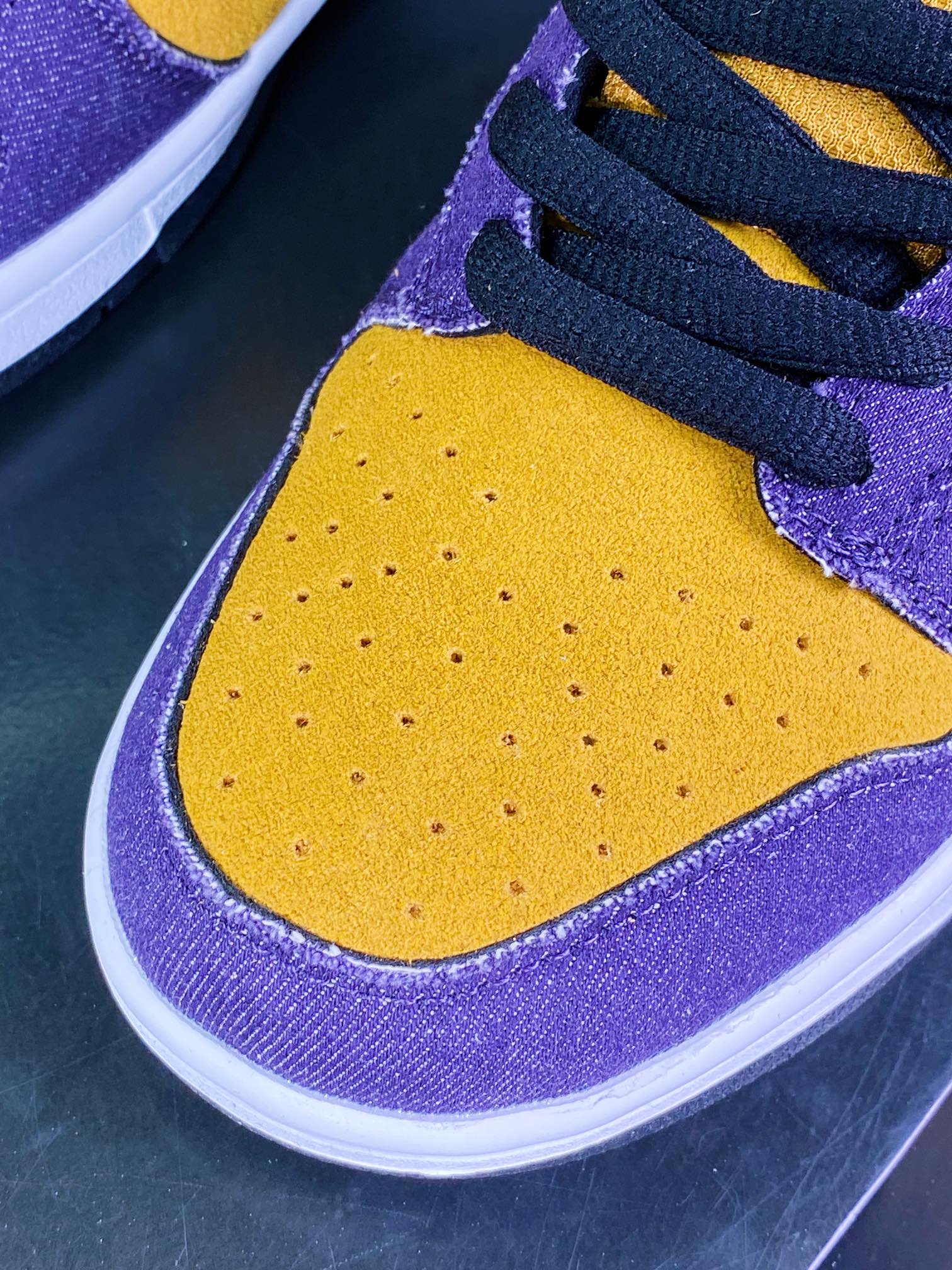 280 Nike SB Dunk Low Pro”Goofy Boy”扣篮板鞋“麦黄黑紫牛仔”304292-751