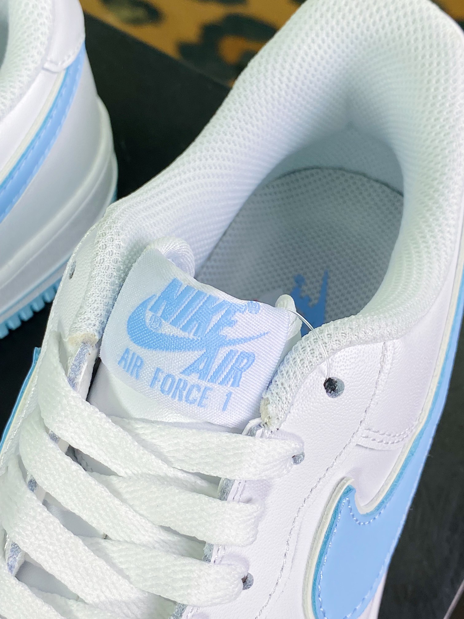 220 Air Force 1 '07 Low QS”White/Ice Blue Mini Swoosh”空军一号CV5696-962