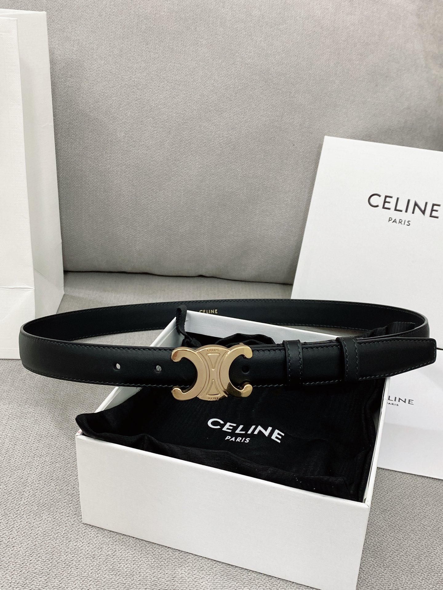 Celine.赛琳全套包装女神必备原单腰带火爆款式原厂小牛皮制作上身效果舒适时尚百搭宽度2.5cm