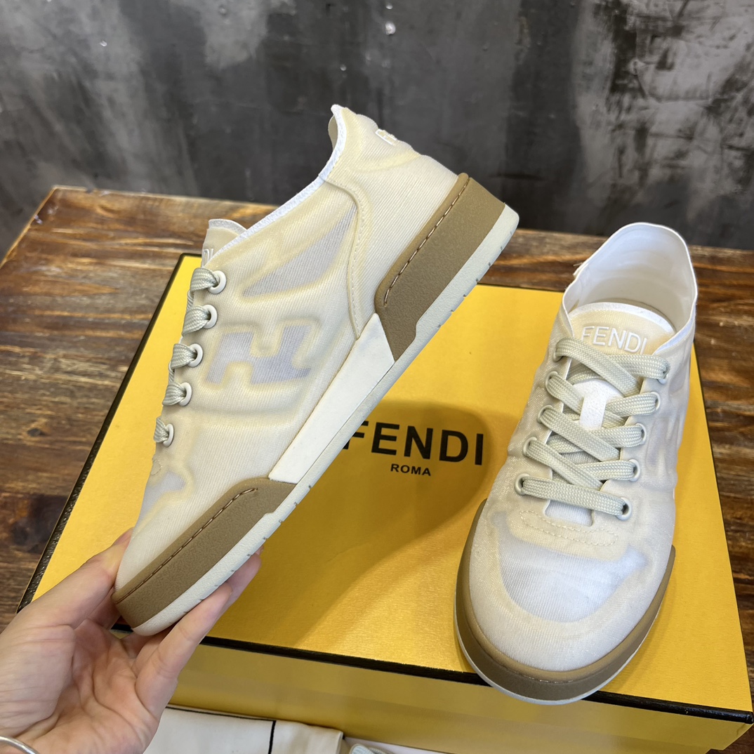 Fendi 网面休闲系列…