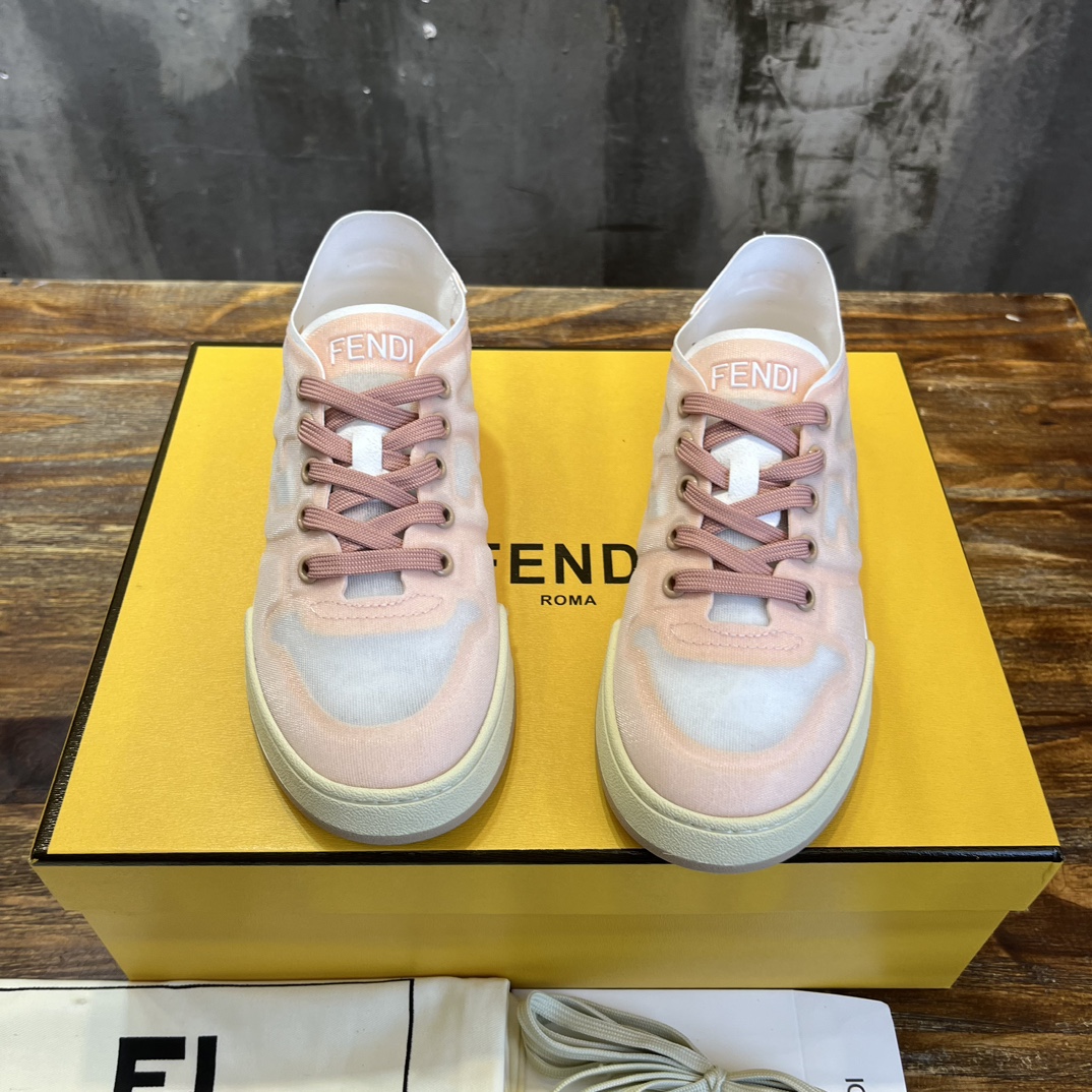 Fendi 网面休闲系列…