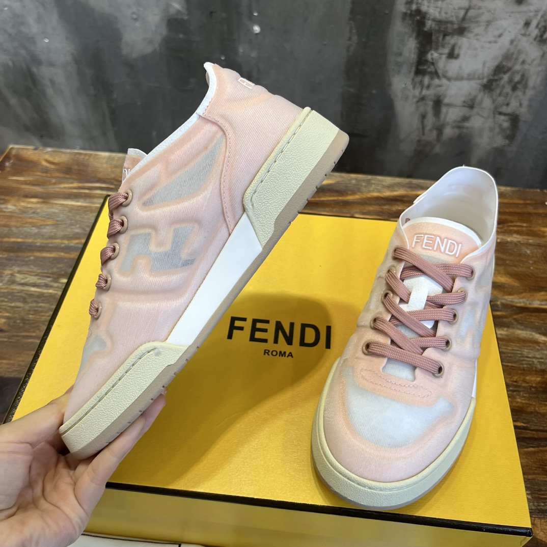 Fendi 网面休闲系列…