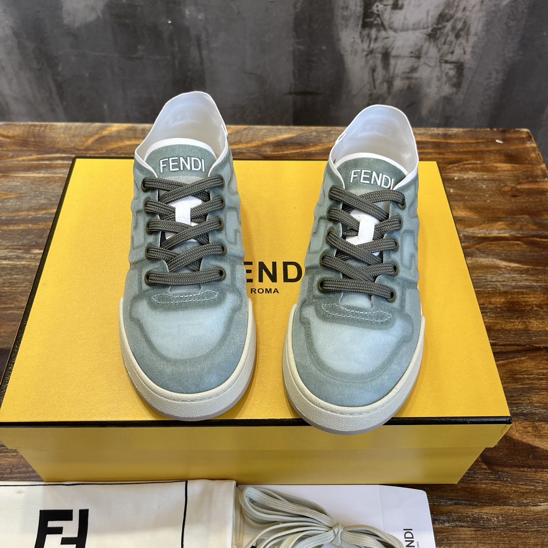 Fendi 网面休闲系列…