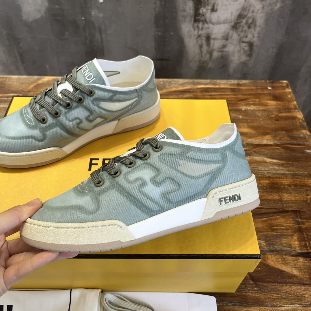 Fendi 网面休闲系列…