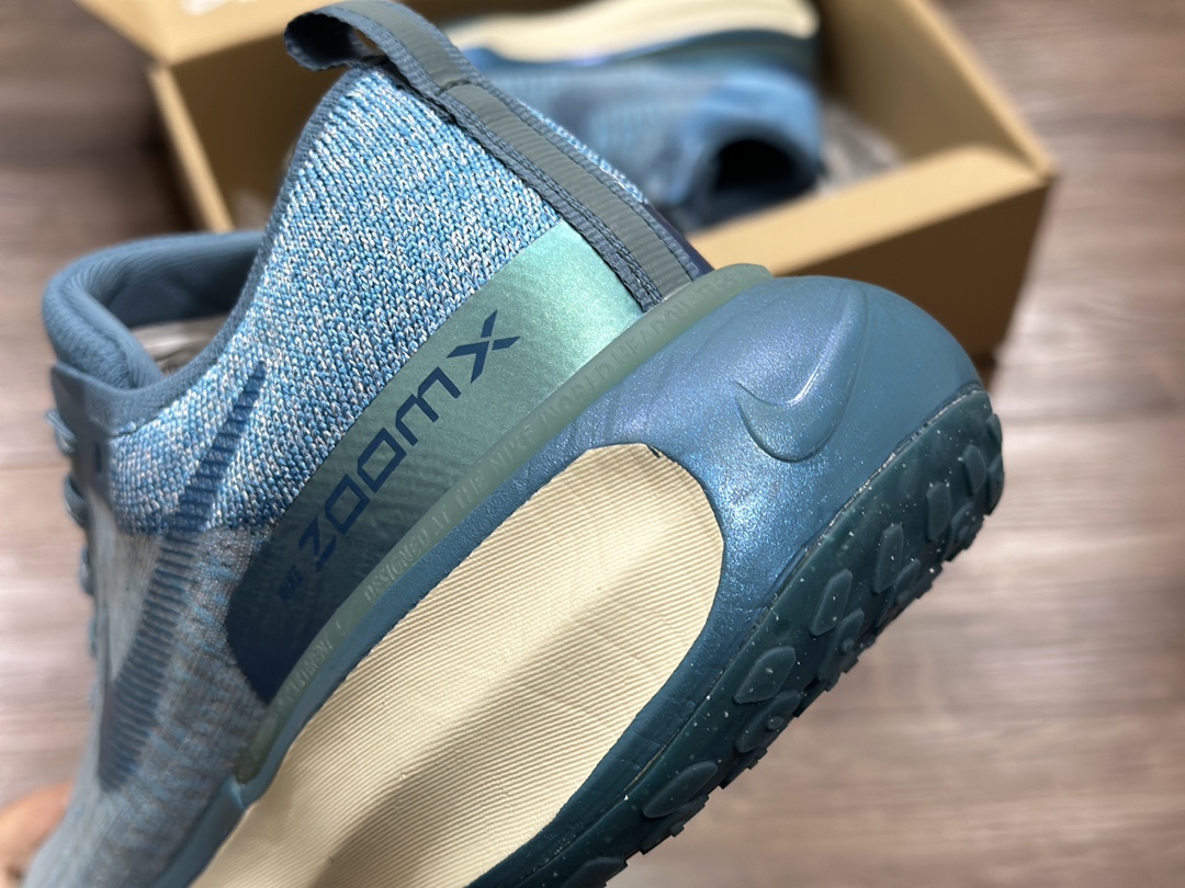 220 NIKE Zoom X Invincible Run Fk 3 马拉松机能风格运动鞋 DR2615-401