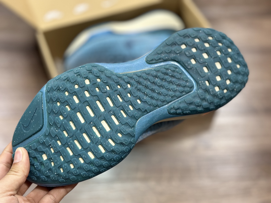 220 NIKE Zoom X Invincible Run Fk 3 马拉松机能风格运动鞋 DR2615-401