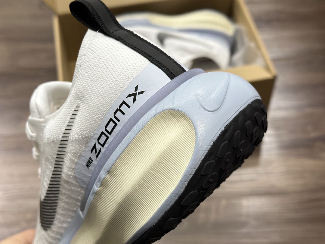 220 NIKE Zoom X Invincible Run Fk 3 马拉松机能风格运动鞋 DR2615-100