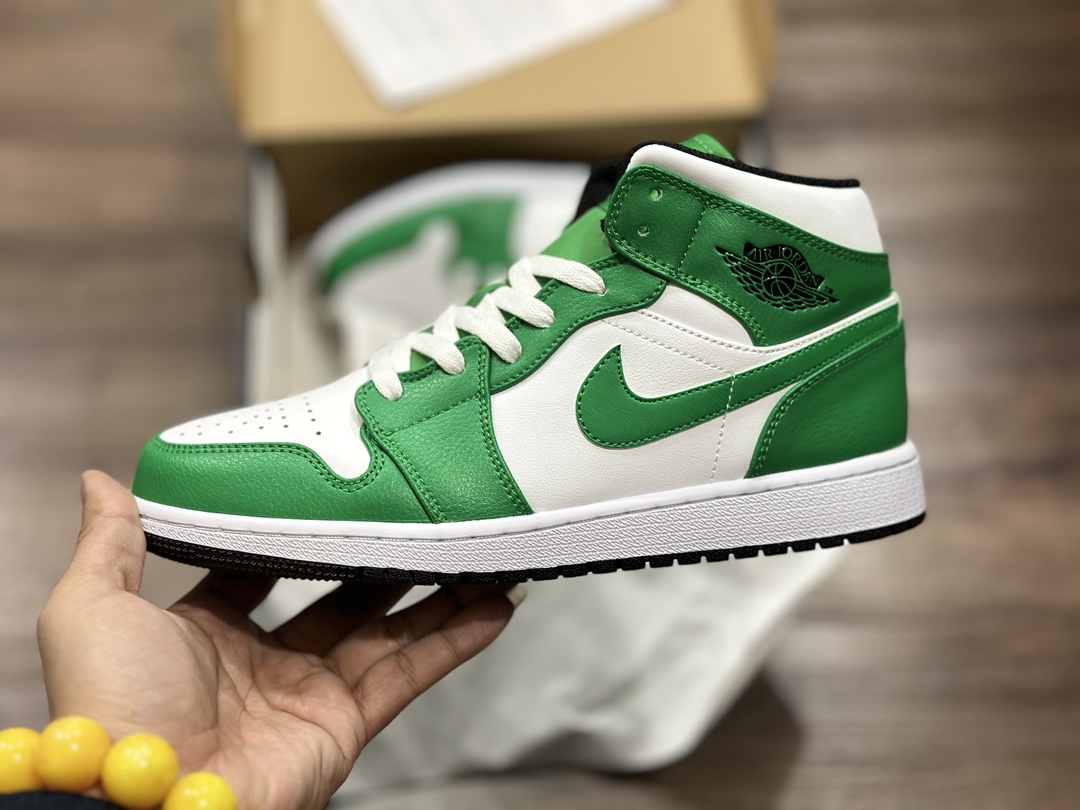 220 Air Jordan 1 mid aj1 乔1中帮 篮球鞋 BQ8423-301