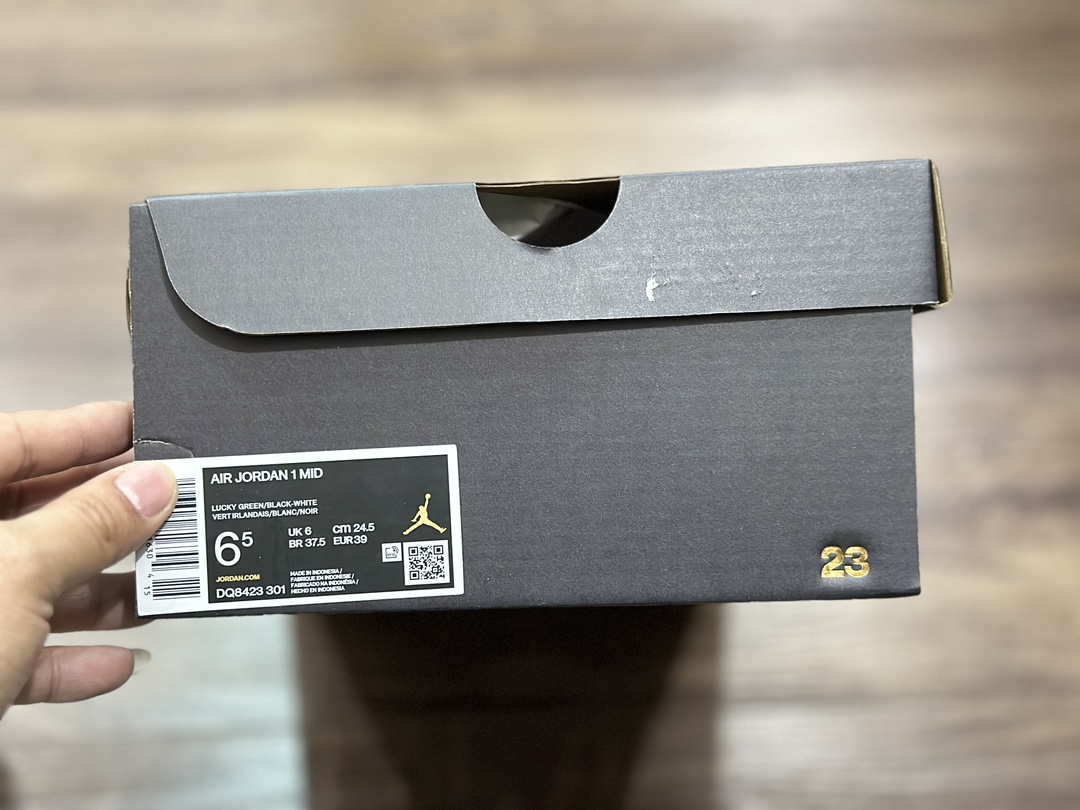 220 Air Jordan 1 mid aj1 乔1中帮 篮球鞋 BQ8423-301