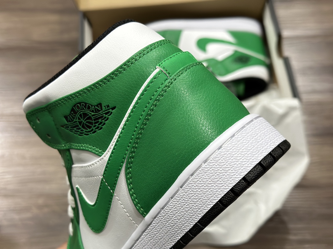 220 Air Jordan 1 mid aj1 乔1中帮 篮球鞋 BQ8423-301